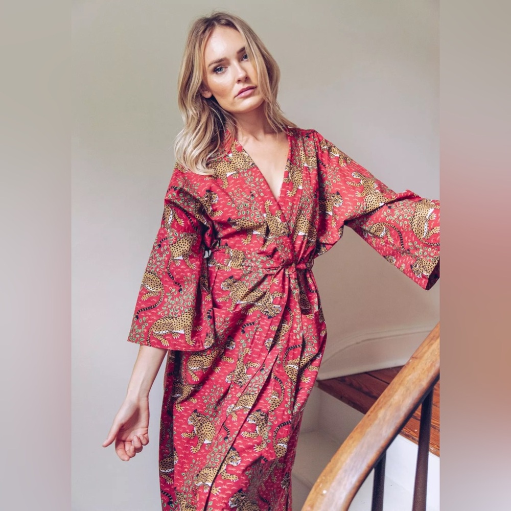 PrintFresh Bagheera Robe, Scarlet, S/M